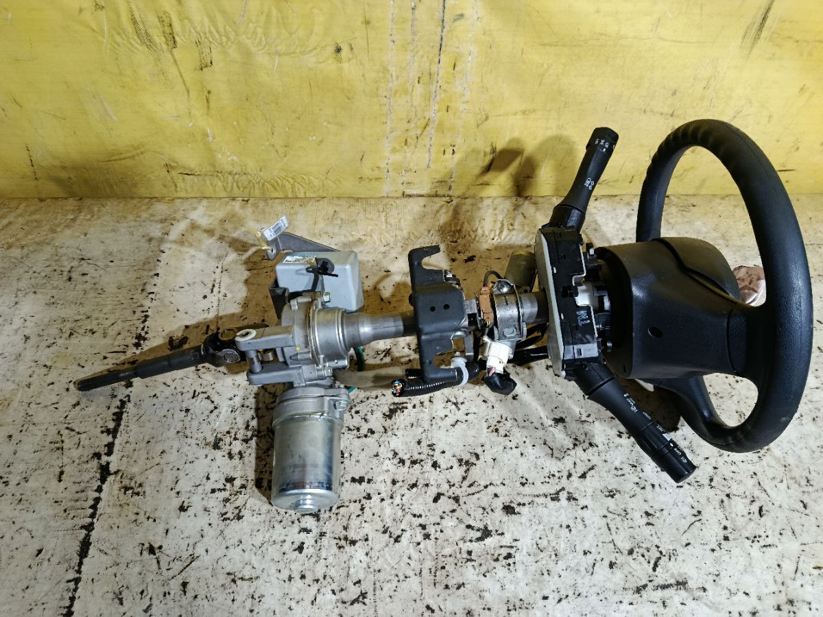 Рулевая колонка на Nissan March K13 Фото 3