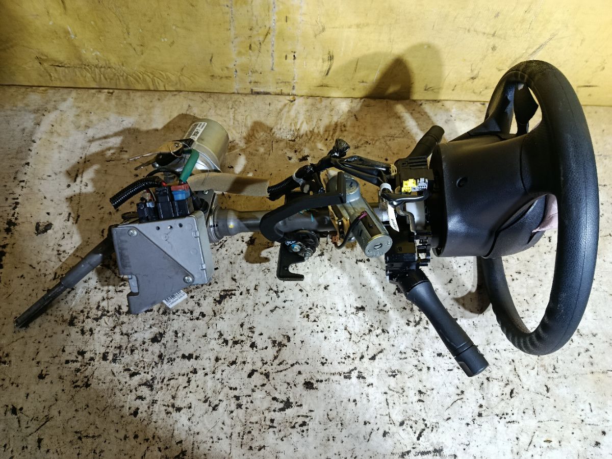 Рулевая колонка на Nissan March K13 Фото 5