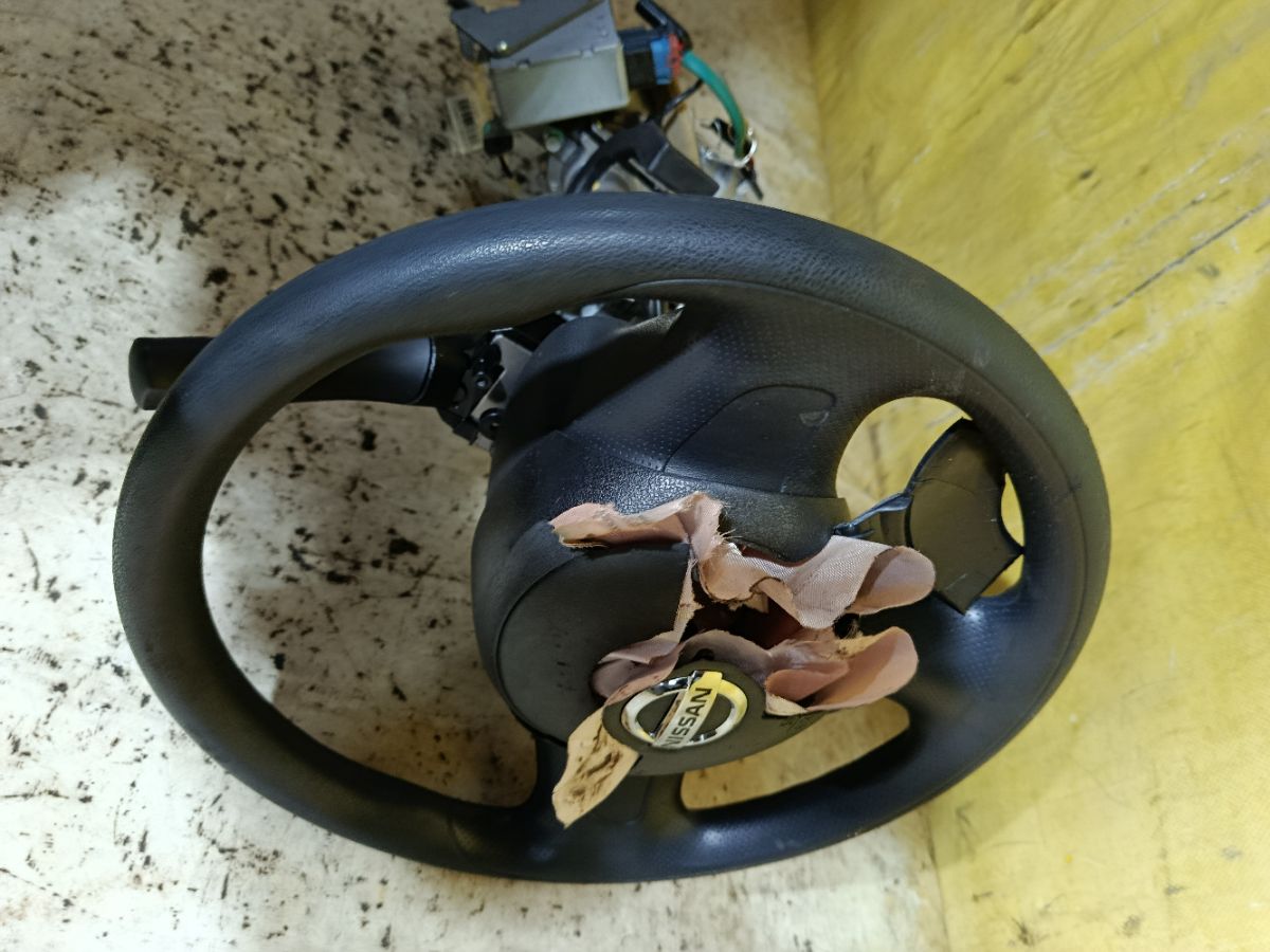 Рулевая колонка на Nissan March K13 Фото 6