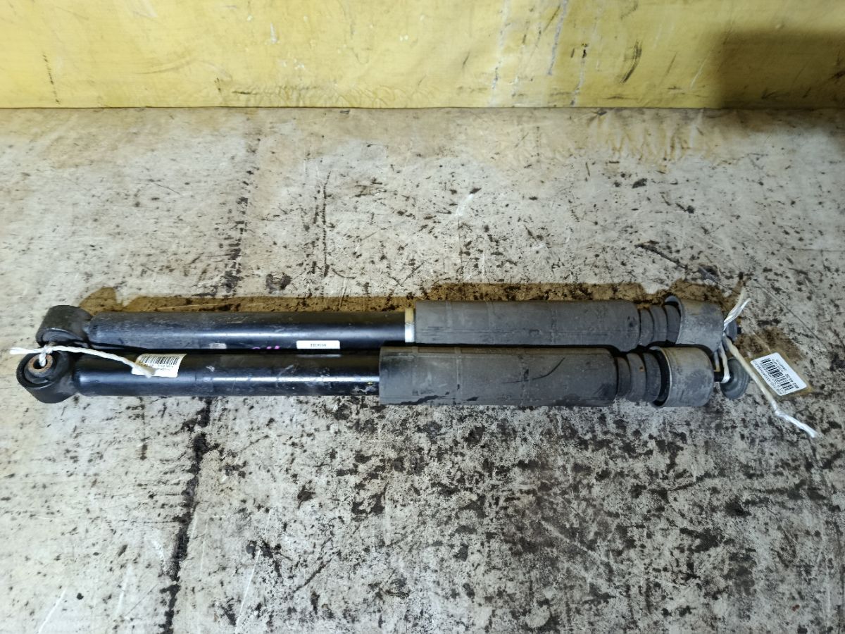 Амортизатор 19-213910, 27-K06-A, 314 858, 343465, 56200CV000, 56200CV00A, 56200CV00B, 56200ED002, 56200ED05A, 56200ED502, 56200ED50A, 56200EE40A, 56200EE90B, 56200EU50A, 56200EU51A, 56200EU55A, 56200EU56A, 56200EW00A, 56200EW00C, 56200EW90D, 56210CV00B, 56210CV025, 56210CV225, 56210ED025, 56210ED50A, 56210EE90B, 56210EM30C, 56210EU51A, 56210ZN90A, CR-003-3413, CR-003-4180, CR-003R-Y12, CR9028, E6200ZN90A, E6200ZV90A, E6210CV00A, E6210CV00B, E6210ED00A, E6210ED05A, E6210EE40A, E6210EE90A, E6210EE90B, E6210EM01A, E6210EM10A, E6210EM20A, E6210EM30C, E6210EU50A, E6210EU51A, E6210EU55A, E6210EU56A, E6210EW00A, E6210EW00C, E6B10EE90B, NSF1061, SJ-003-3413, ST-003-3413, ST-003R-Y12 на Nissan Tiida C11 Фото 3