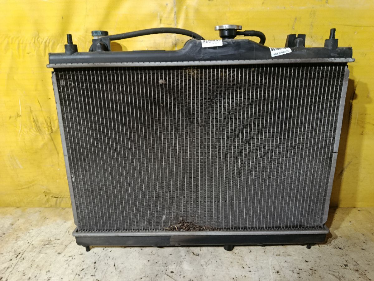 Радиатор ДВС на Nissan Tiida C11 HR15DE Фото 3
