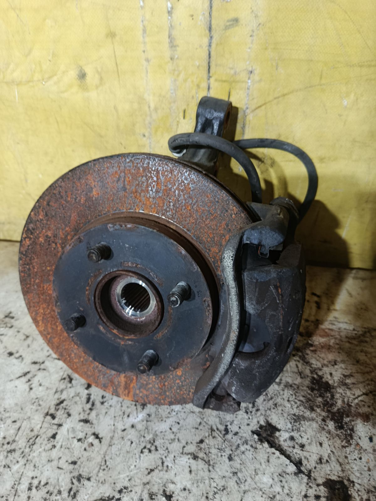 Ступица на Nissan Tiida C11 HR15DE Фото 4