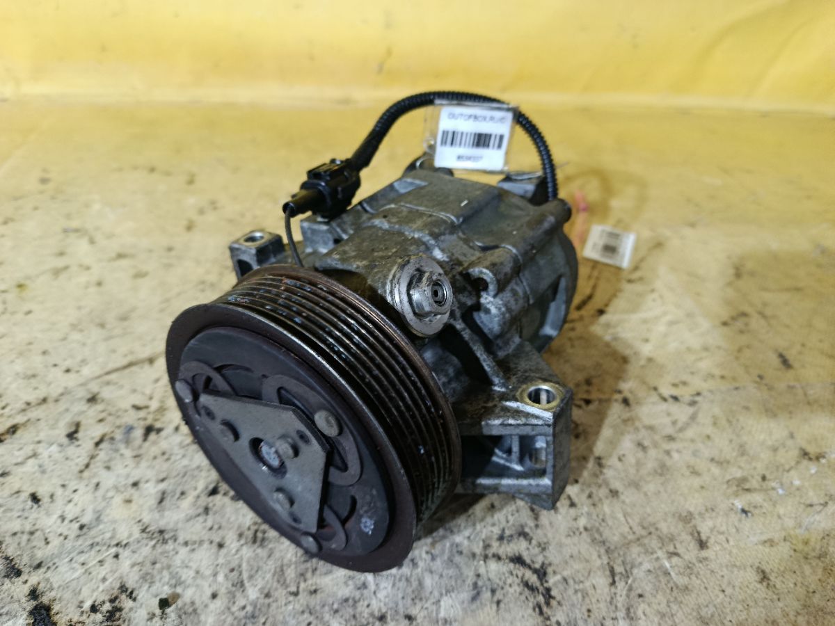 Компрессор кондиционера 92600-ED07B на Nissan Tiida C11 HR15DE Фото 5