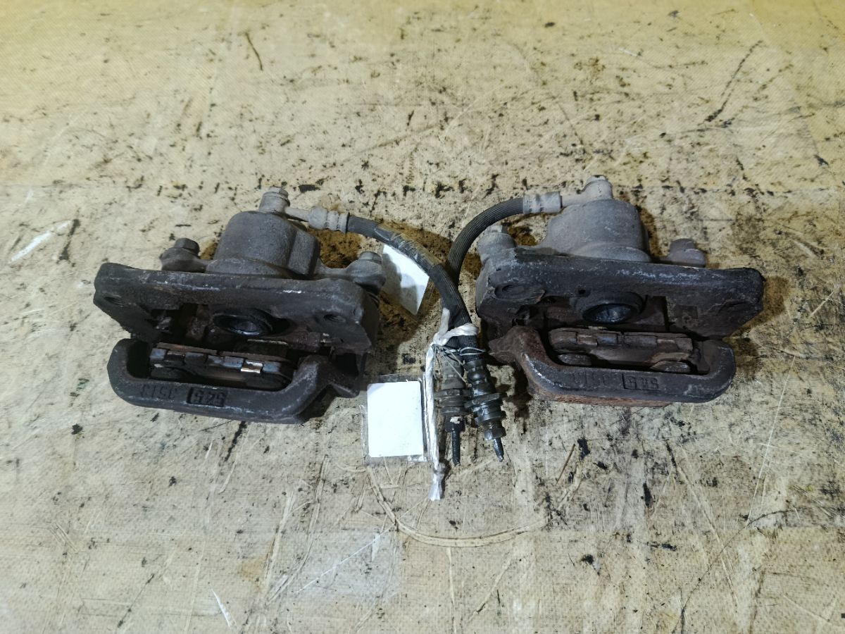 Суппорт на Nissan Serena C25 MR20DE Фото 4