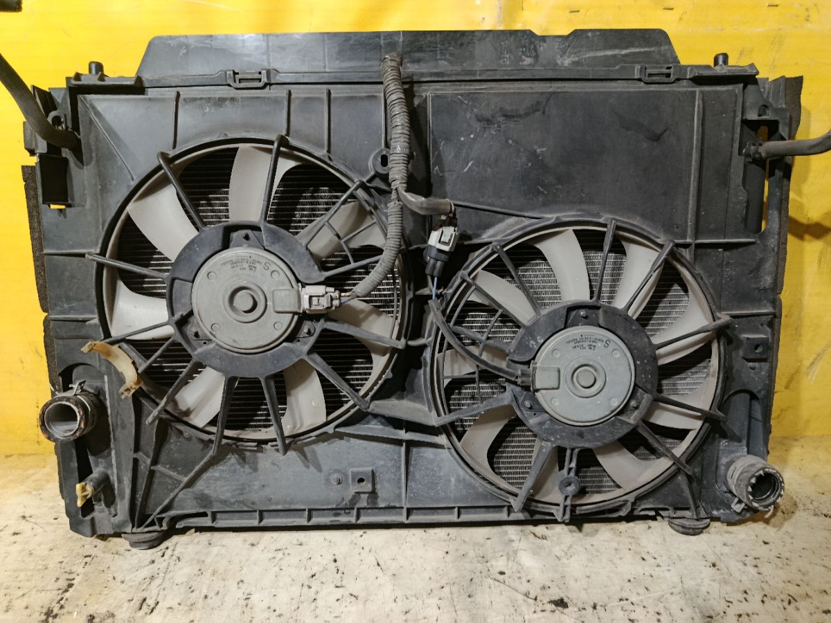 Радиатор ДВС на Toyota Vellfire ANH20W 2AZ-FE Фото 6