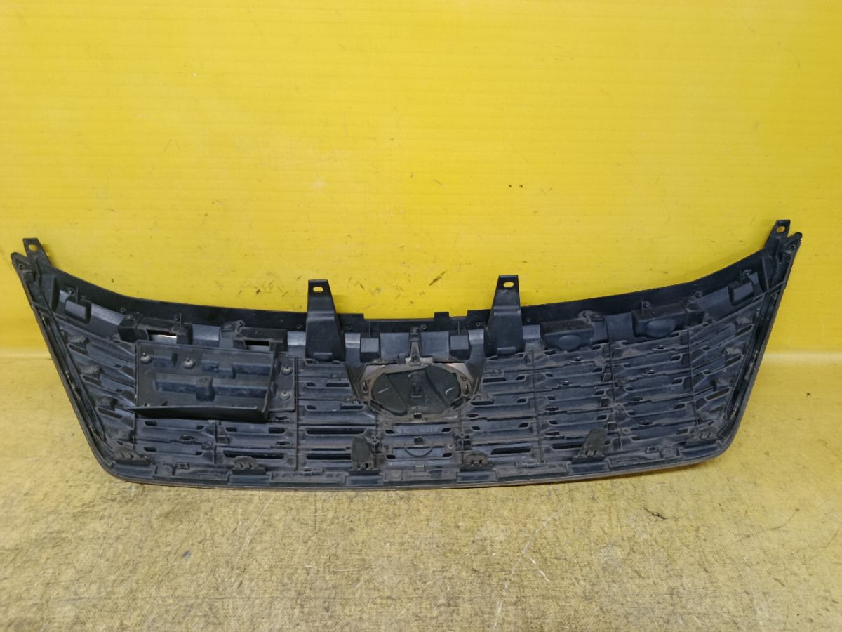 Решетка радиатора 53101-58140 на Toyota Vellfire ANH20W Фото 8