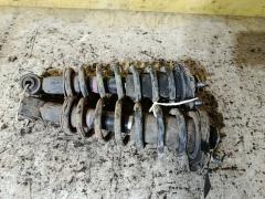 Стойка амортизатора на Toyota Wish ZGE25G 2ZR-FAE Фото 4