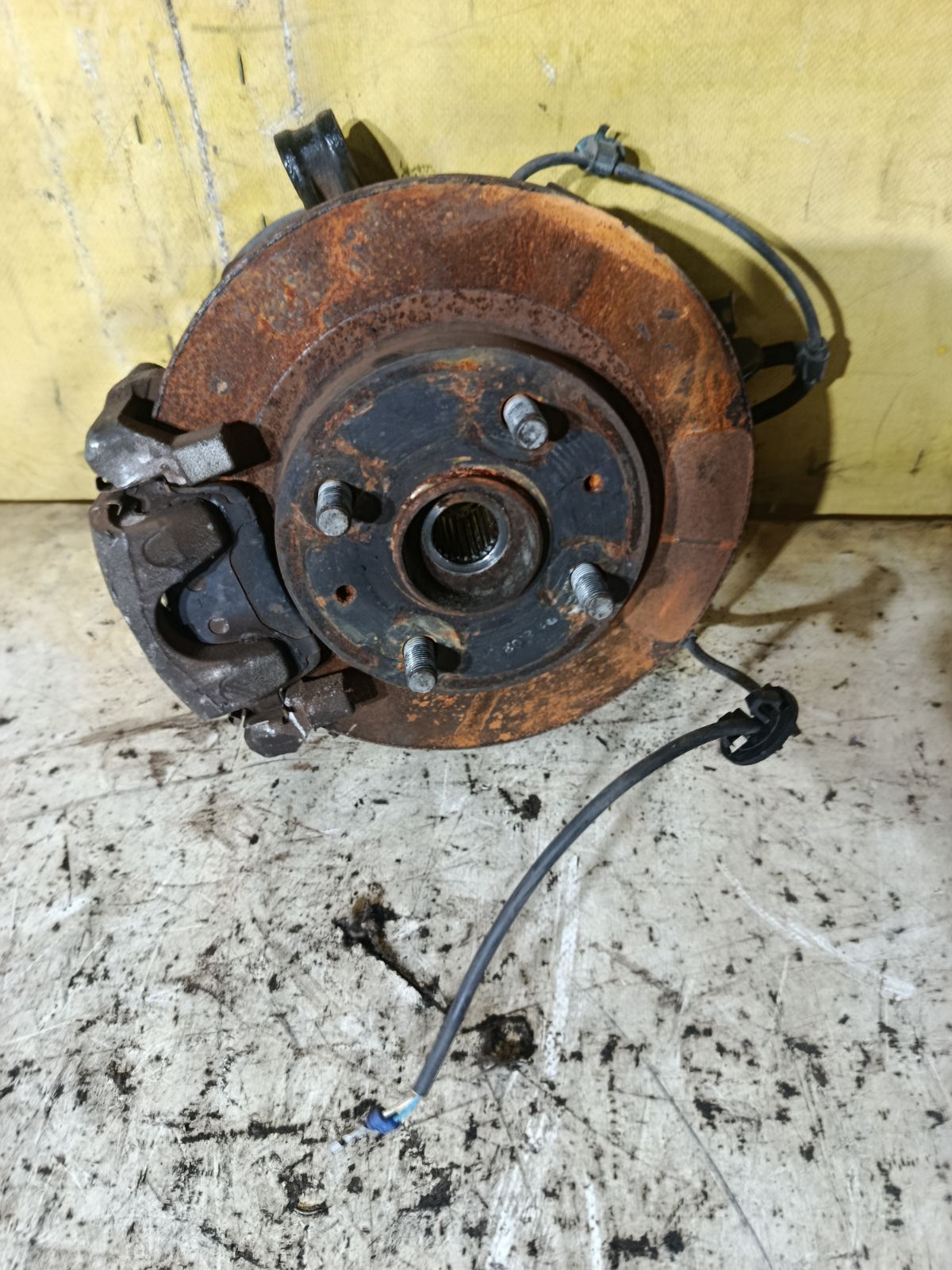 Ступица на Toyota Passo KGC10 1KR-FE Фото 3