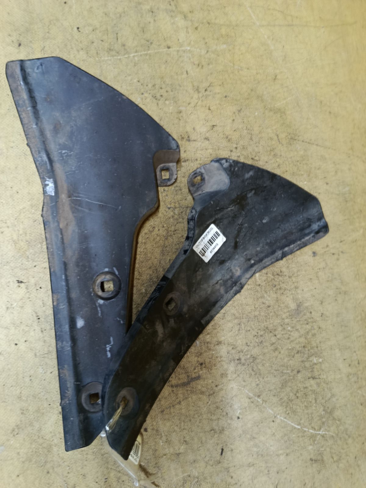 Подкрылок 52153-68030, 52152-68030 на Toyota Wish ZGE25G 2ZR-FAE Фото 3