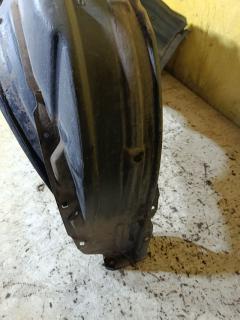 Подкрылок 53875-68020, 53876-68020 на Toyota Wish ZGE25G 2ZR-FAE Фото 5