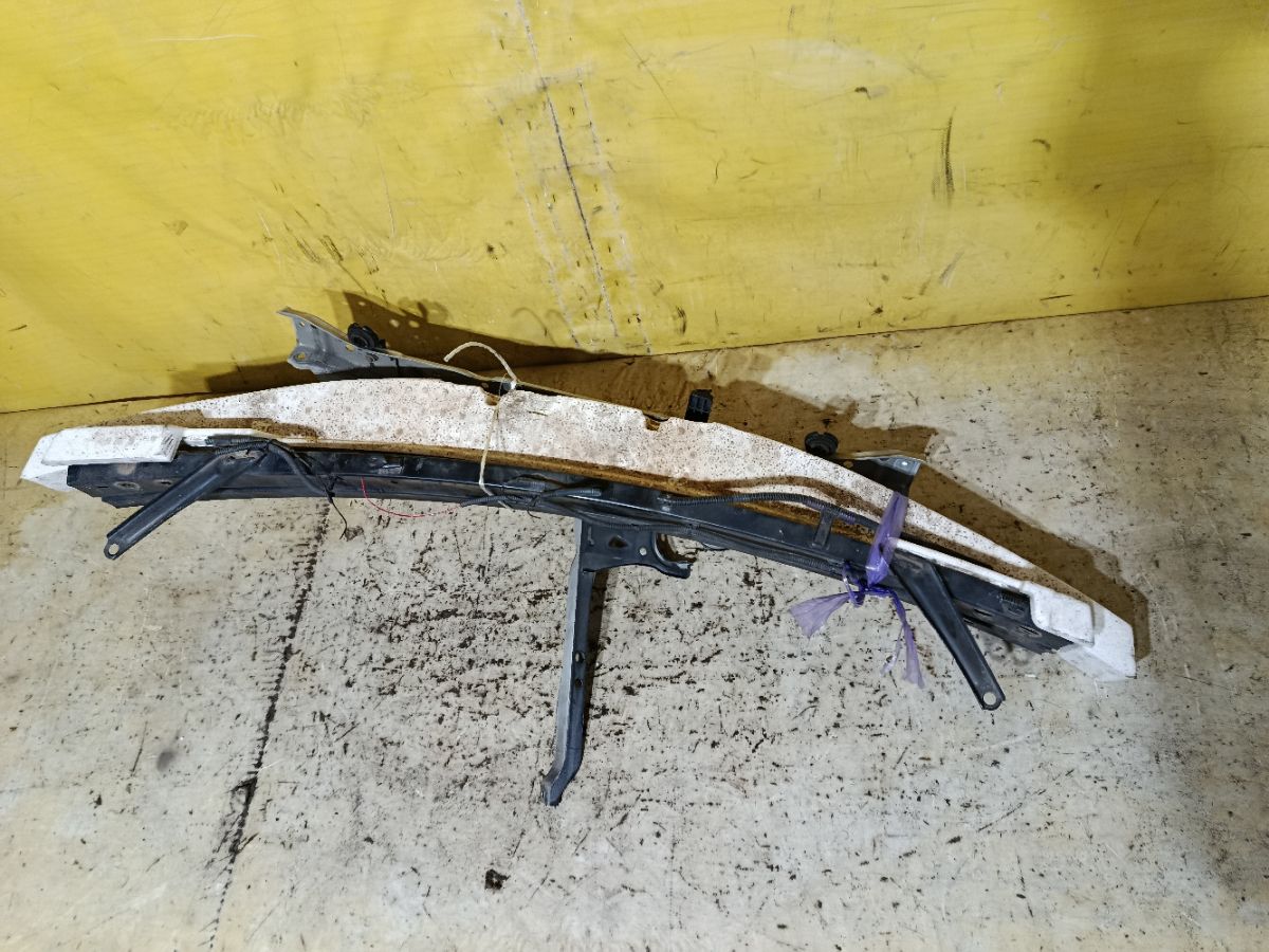 Жесткость бампера на Toyota Wish ZGE25G Фото 6