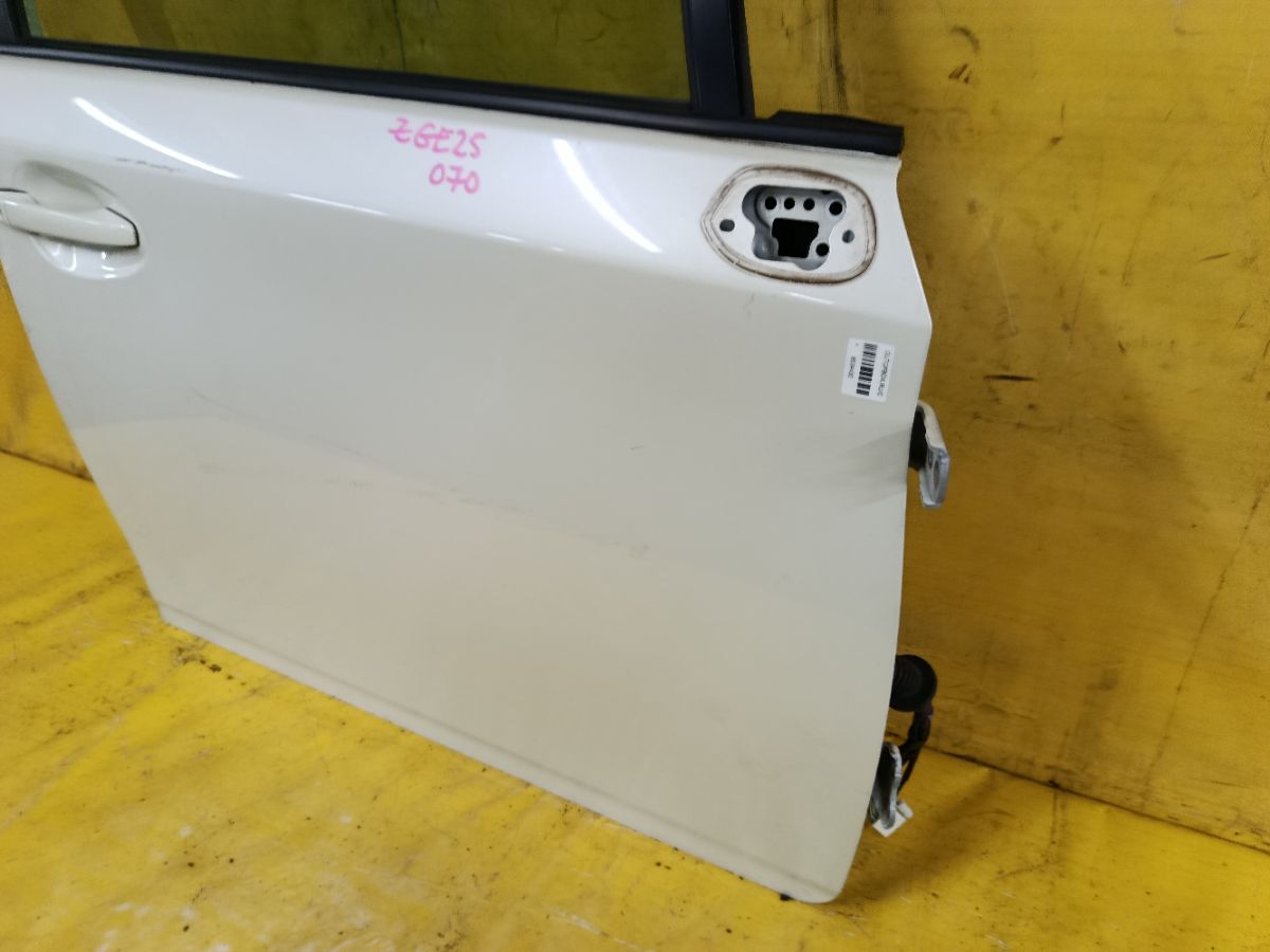Дверь боковая на Toyota Wish ZGE25G Фото 5