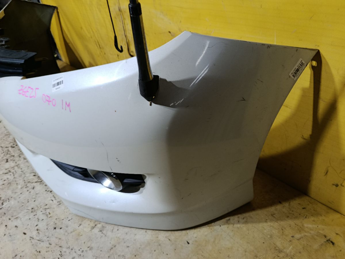 Бампер 0D-2 0D-2,52119-68090 на Toyota Wish ZGE25G Фото 9