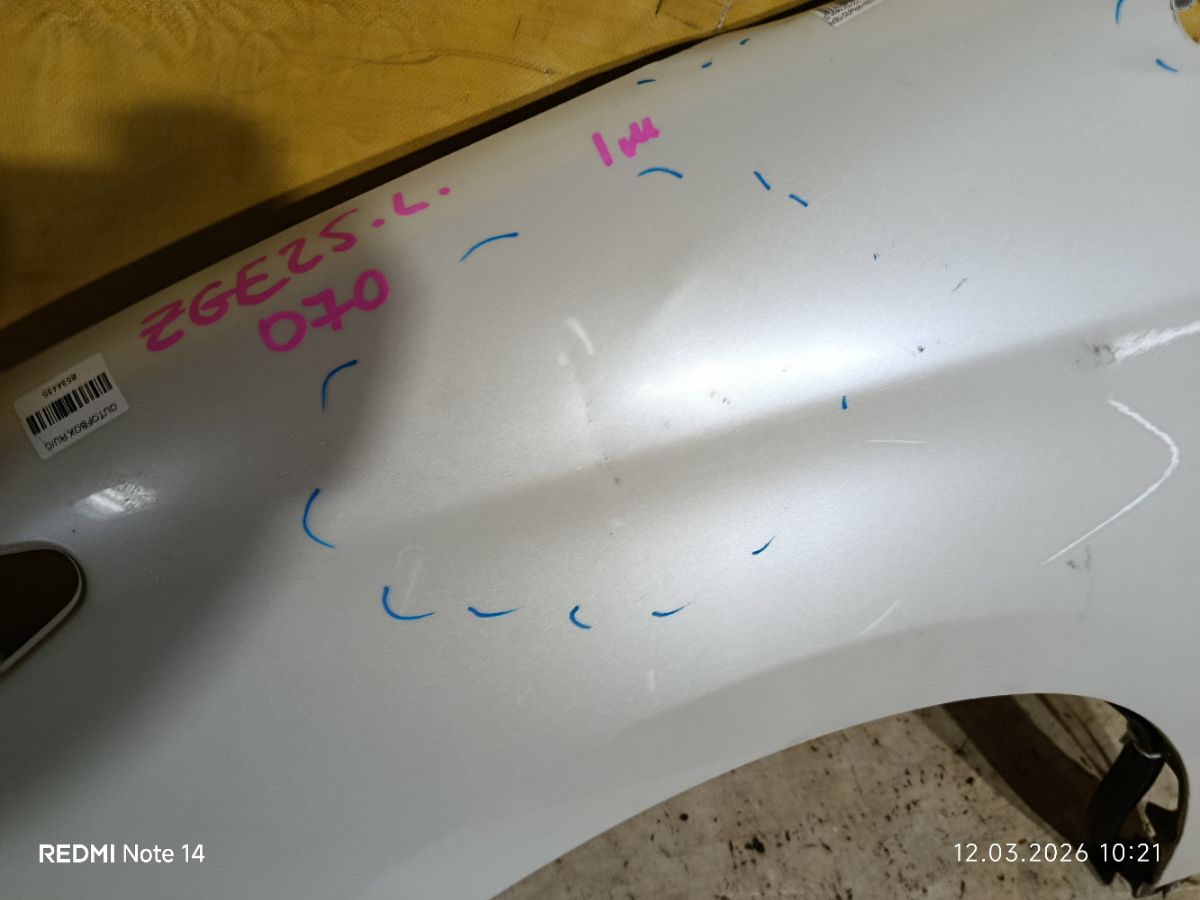 Крыло переднее на Toyota Wish ZGE25G Фото 6