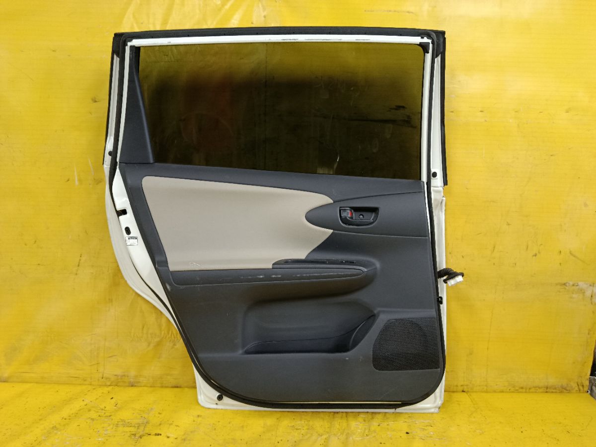 Дверь боковая на Toyota Wish ZGE25G Фото 11