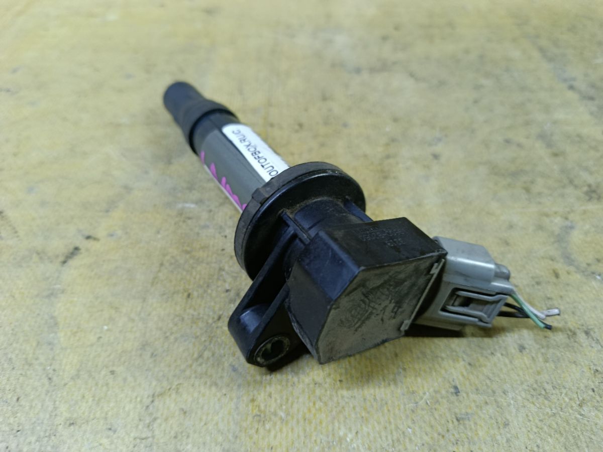 Катушка зажигания 19500-B2050 на Daihatsu Move LA100S KF-VE Фото 2