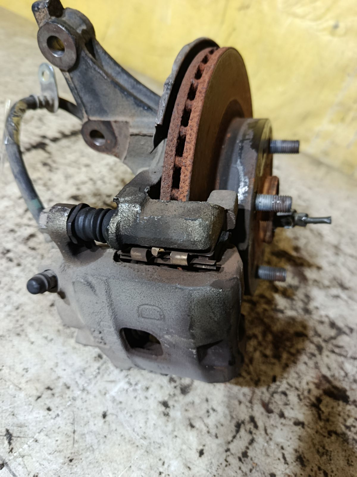 Ступица на Daihatsu Move LA100S KF-VE Фото 4