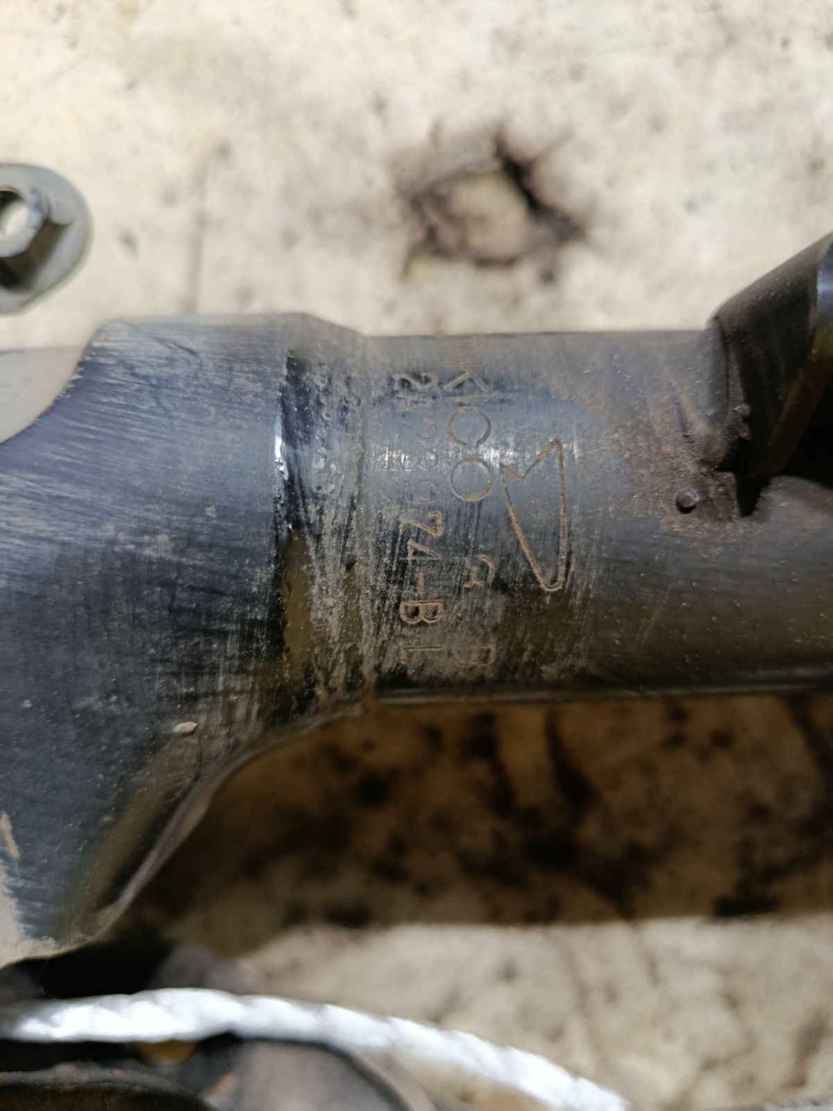 Стойка амортизатора на Daihatsu Move LA100S KF-VE Фото 4