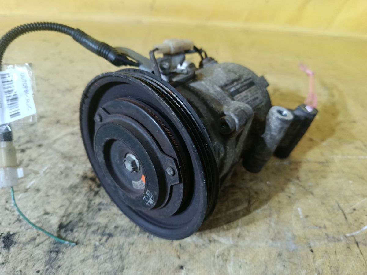 Компрессор кондиционера 447280-3213 на Daihatsu Move LA100S KF-VE Фото 3