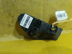 Крепление бампера 52115-B1010 на Toyota Passo KGC10 Фото 3