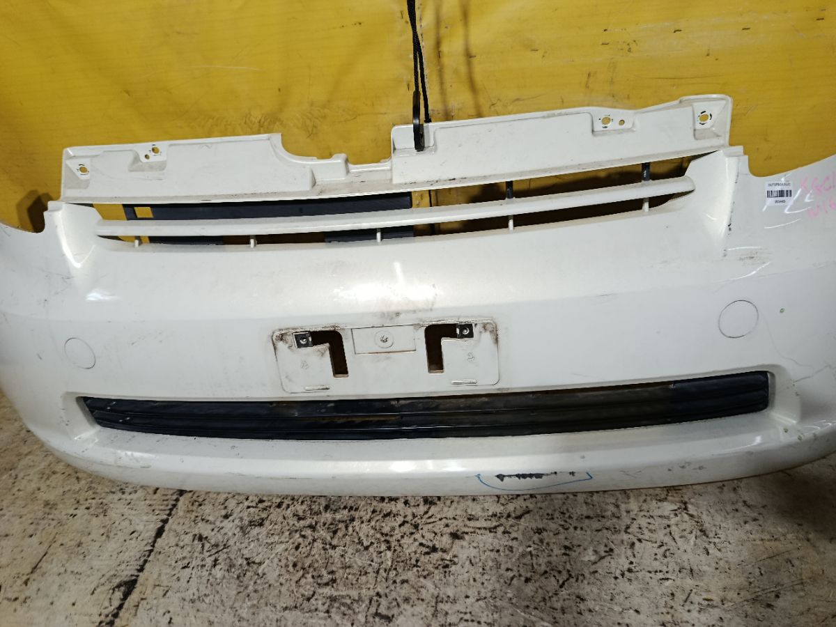 Бампер 52119-B1010 на Toyota Passo KGC10 Фото 5