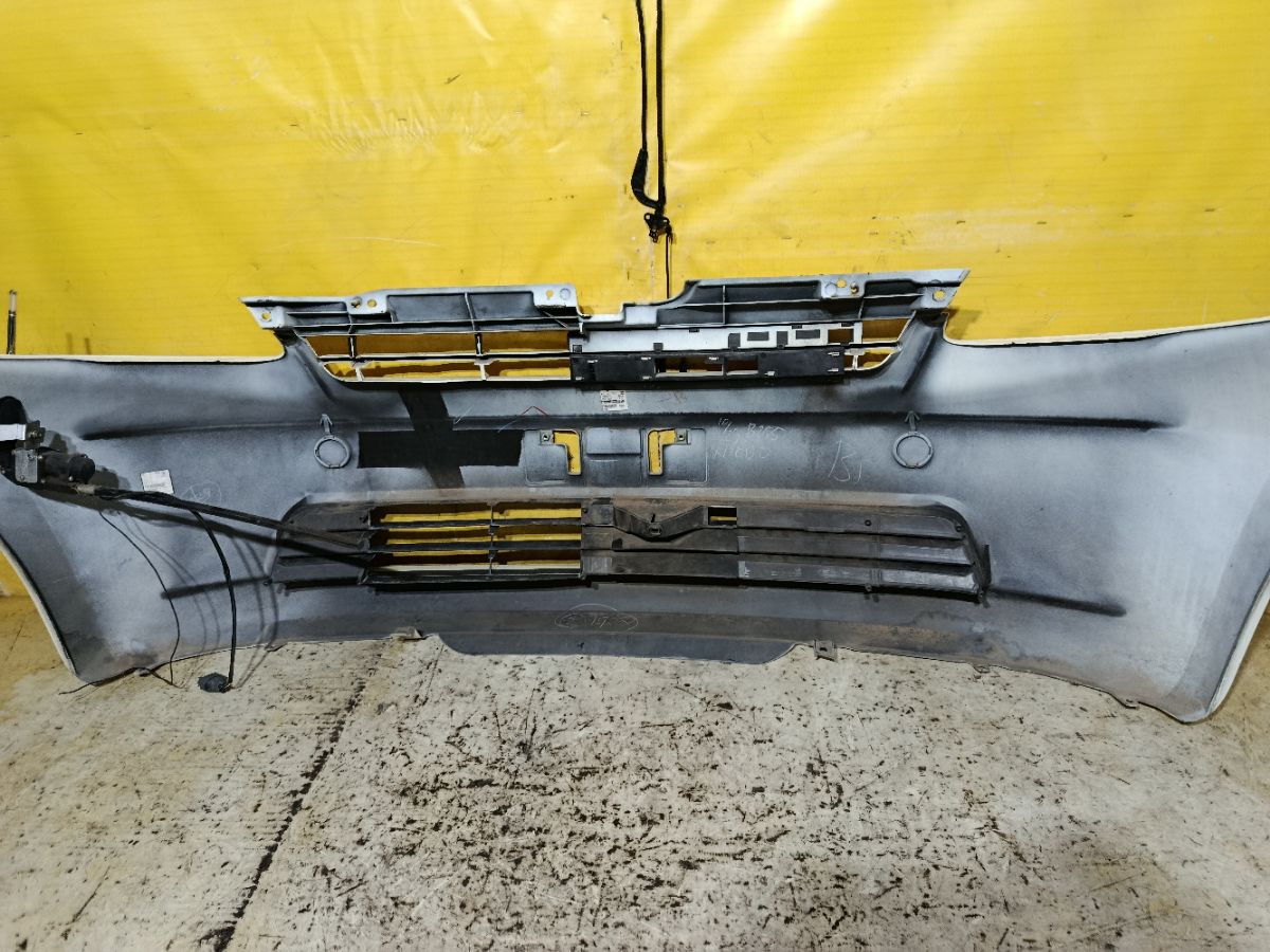 Бампер 52119-B1010 на Toyota Passo KGC10 Фото 10