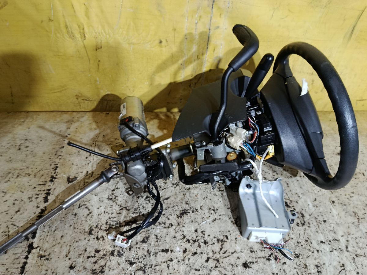 Рулевая колонка на Toyota Passo KGC10 Фото 3