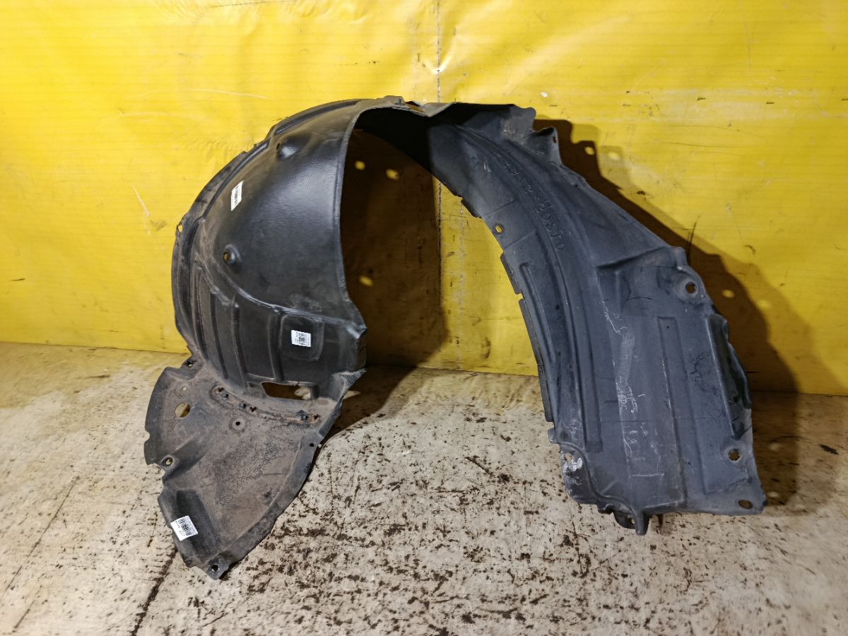 Подкрылок 53805-30060 на Toyota Crown GRS180 4GR-FSE Фото 2