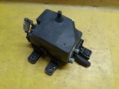 Блок предохранителей на Nissan Serena HFC26 MR20DD Фото 3