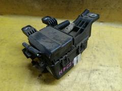 Блок предохранителей на Nissan Serena HFC26 MR20DD Фото 4