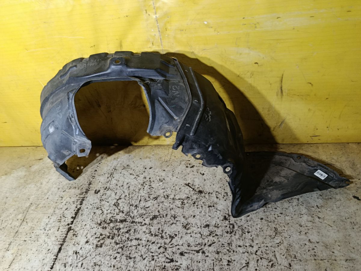 Подкрылок на Mazda Axela BL5FW Фото 3