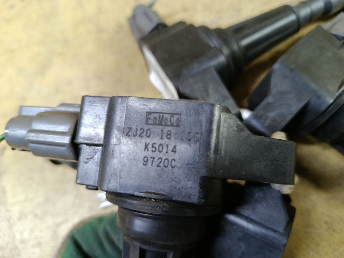 Катушка зажигания ZJ2018100, IC-DL067, LC-016-6806, ZJ2018100A на Mazda Axela BL5FW ZY-VE Фото 4