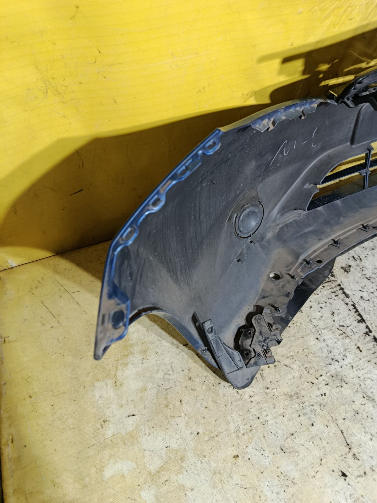 Бампер 62022-3VA0H на Nissan Note E12 Фото 13