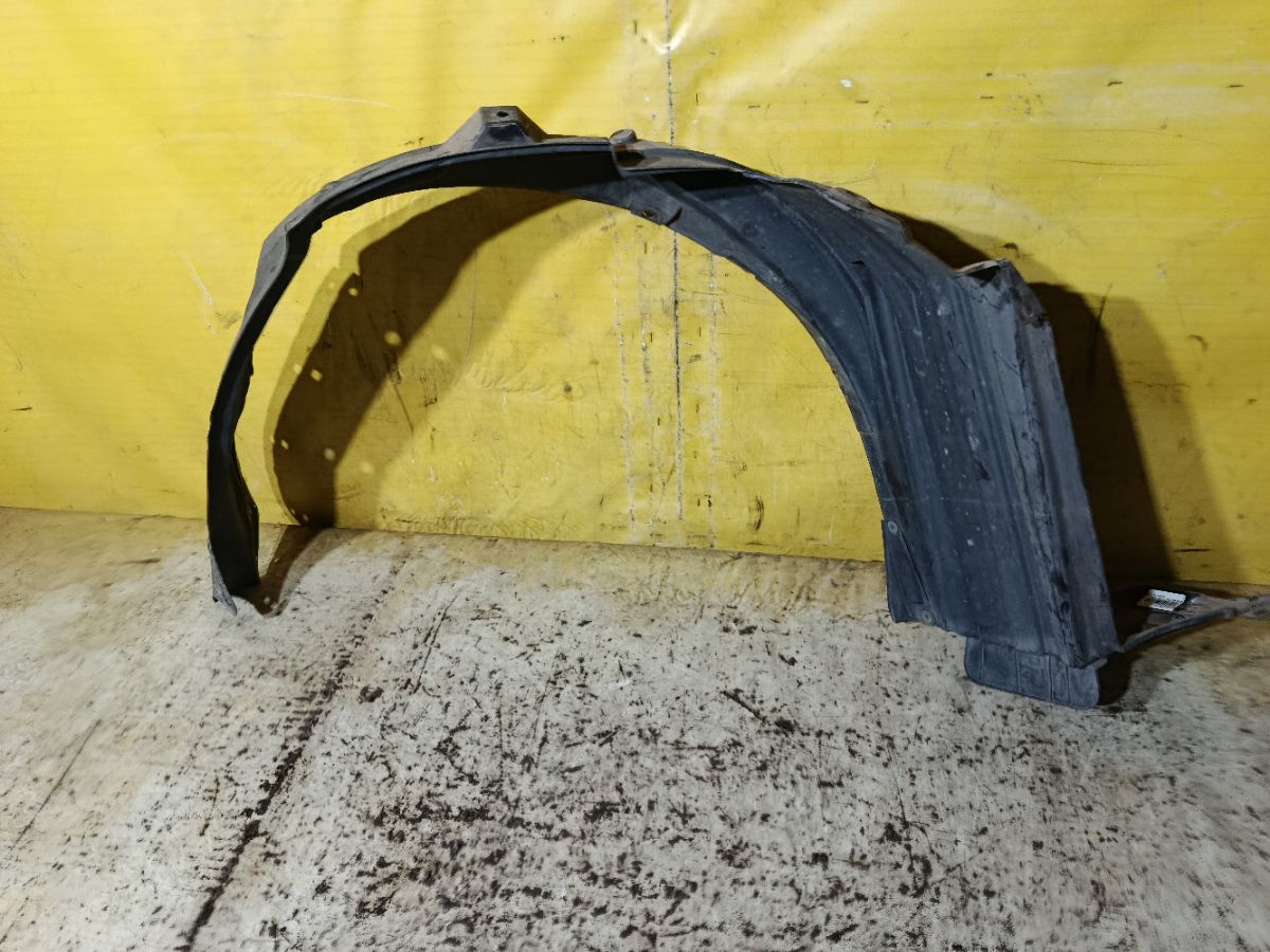 Подкрылок на Honda Stepwgn RK5 R20A Фото 3