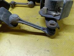 Датчик регулировки наклона фар на Honda Stepwgn RK5 Фото 5