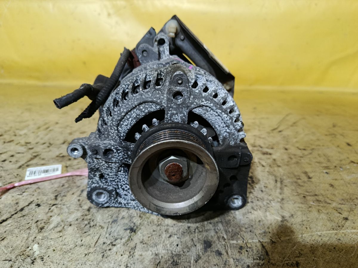 Генератор на Honda Stepwgn RK5 R20A Фото 3
