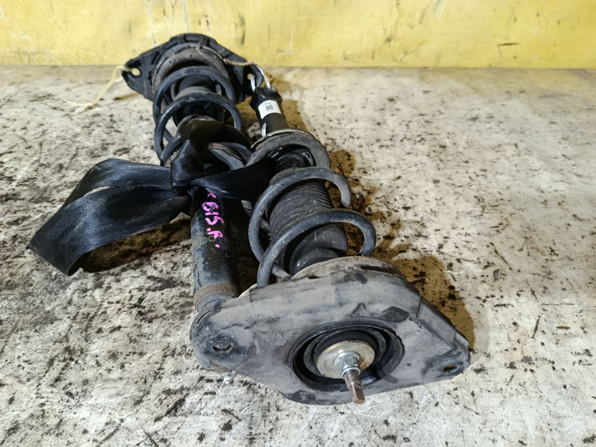 Стойка амортизатора на Nissan Sunny FB15 QG15DE Фото 5