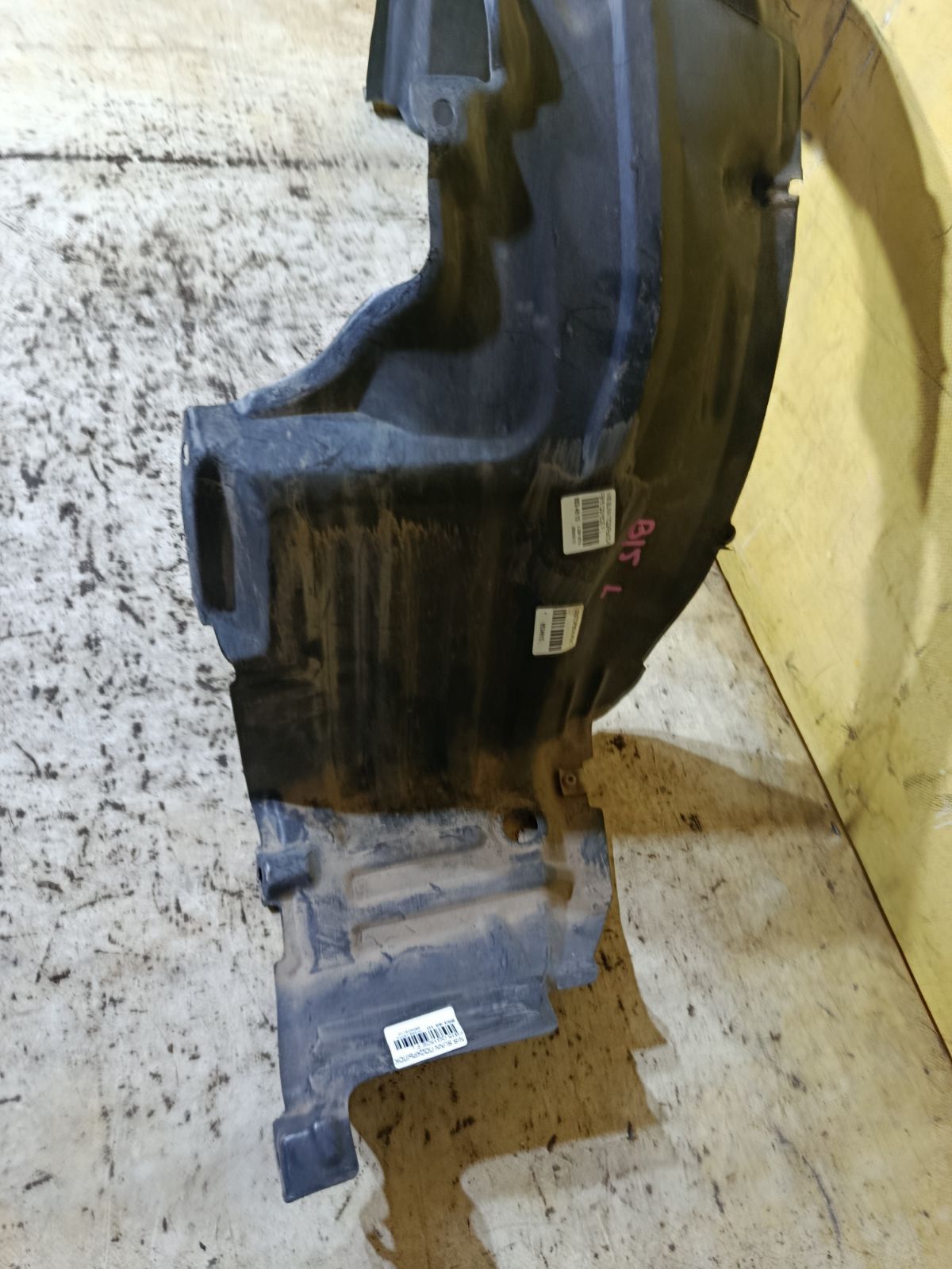 Подкрылок на Nissan Sunny FB15 QG15DE Фото 4