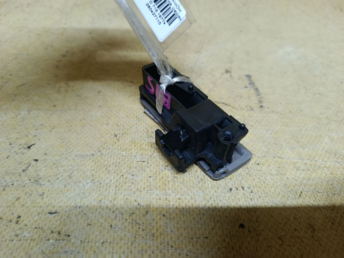 Бардачок на Nissan Sunny FB15 Фото 3
