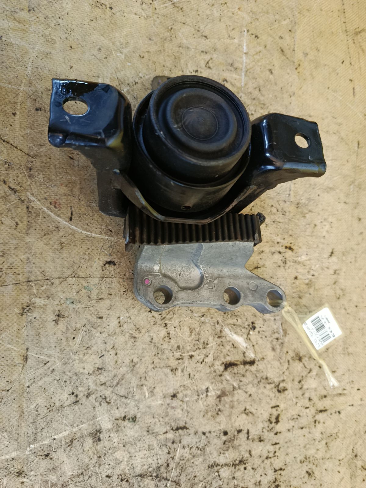 Подушка двигателя на Suzuki Solio MA26S K12C Фото 2