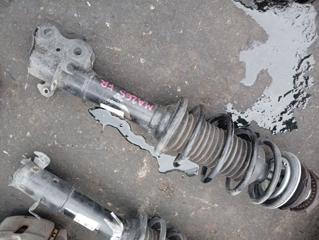 Стойка амортизатора на Suzuki Solio MA26S K12C Фото 1