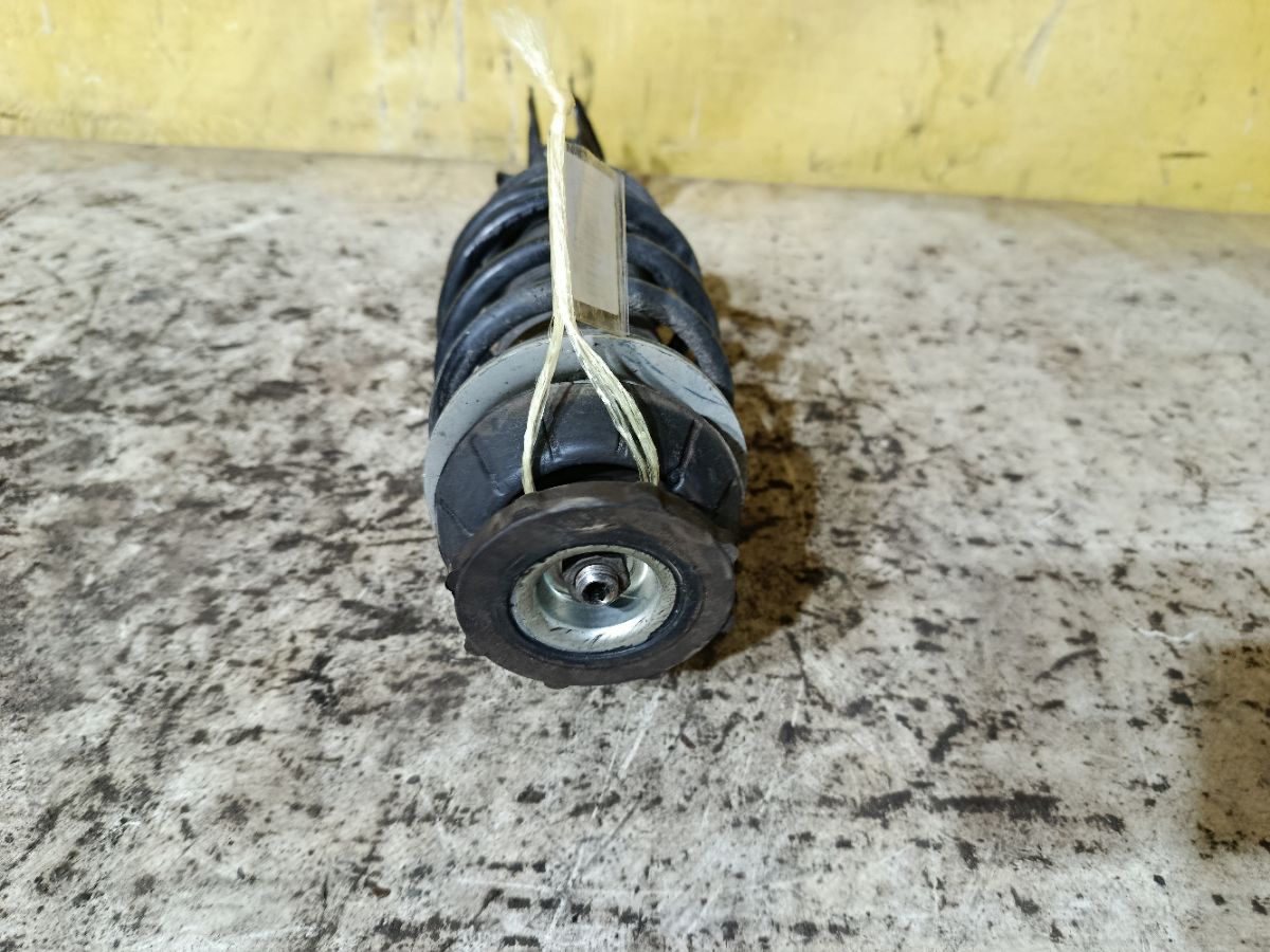 Стойка амортизатора на Suzuki Solio MA26S K12C Фото 3