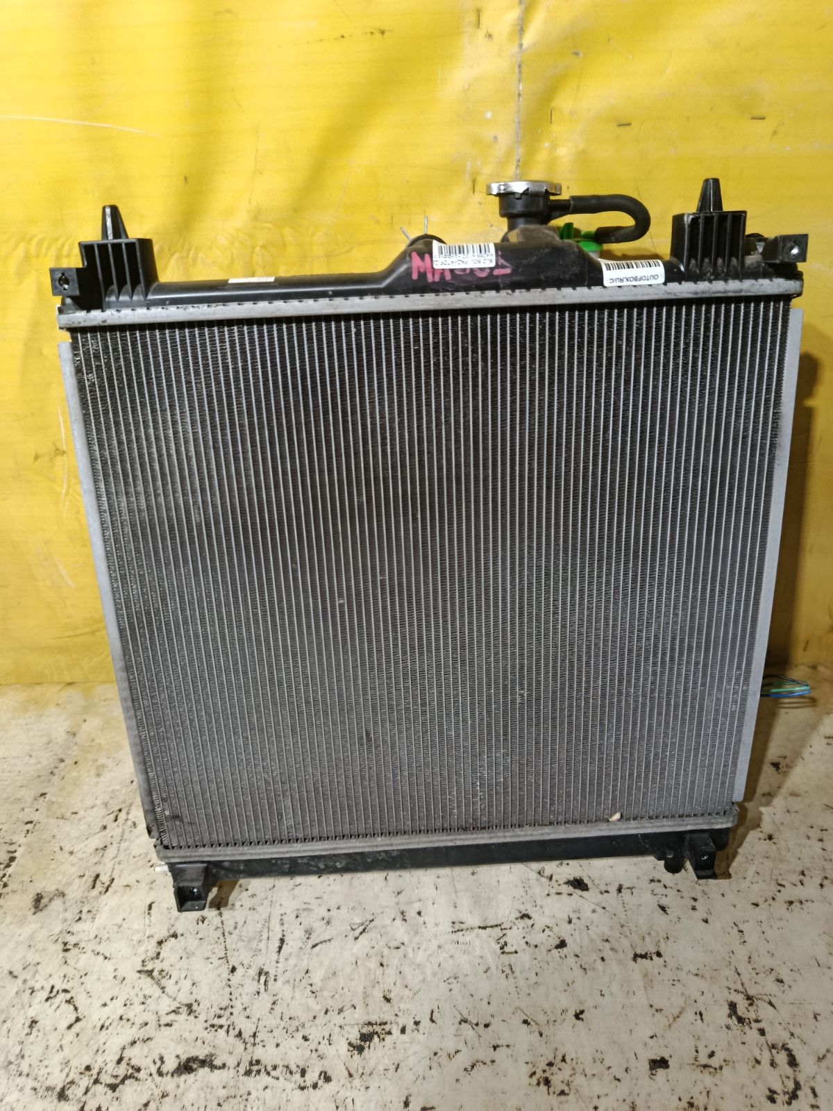 Радиатор ДВС на Suzuki Solio MA26S K12C Фото 2