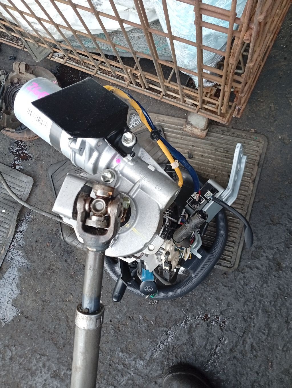 Рулевая колонка на Toyota Wish ZGE20G Фото 1