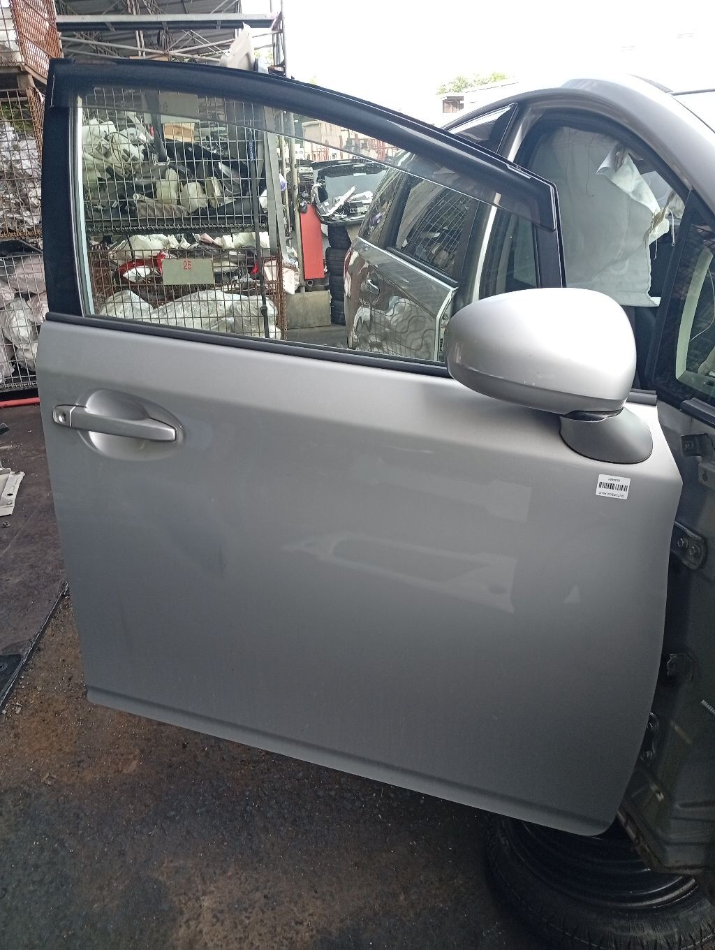 Дверь боковая на Toyota Wish ZGE20G Фото 1