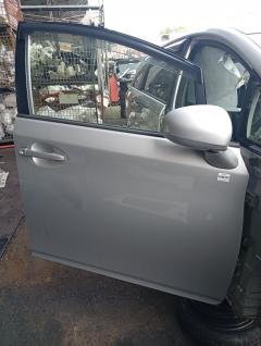 Дверь боковая на Toyota Wish ZGE20G, Переднее Правое расположение
