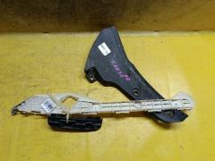 Подкрылок 52152-68030, 52155-68030, 52575-68020 на Toyota Wish ZGE20G 2ZR-FAE Фото 2