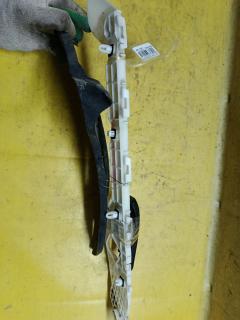 Подкрылок 52153-68030, 52156-68030, 52576-68020 на Toyota Wish ZGE20G 2ZR-FAE Фото 6