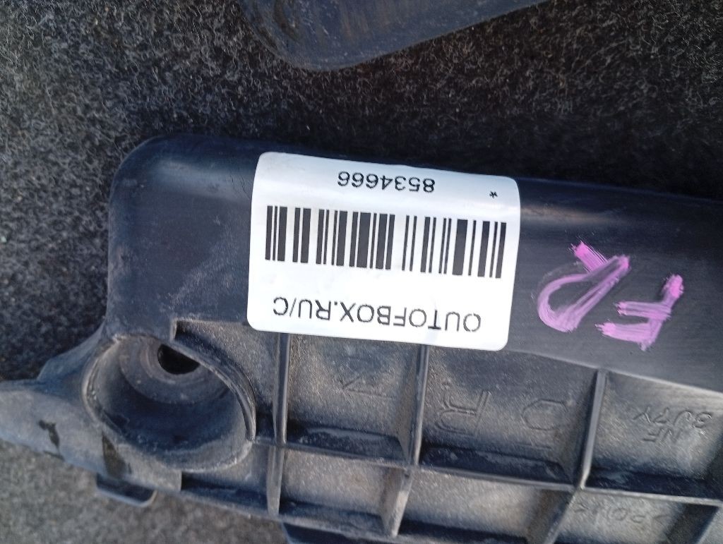 Крепление бампера 52115-68030, 52115-68031 на Toyota Wish ZGE20G Фото 6