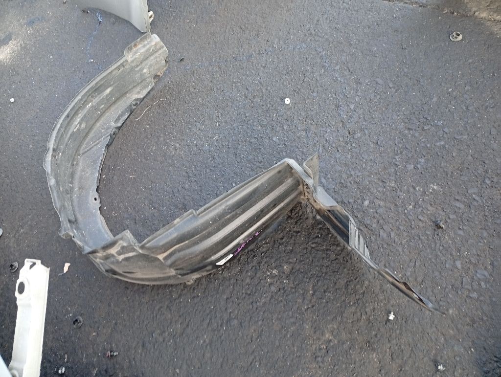 Подкрылок 53875-68020 на Toyota Wish ZGE20G 2ZR-FAE Фото 1